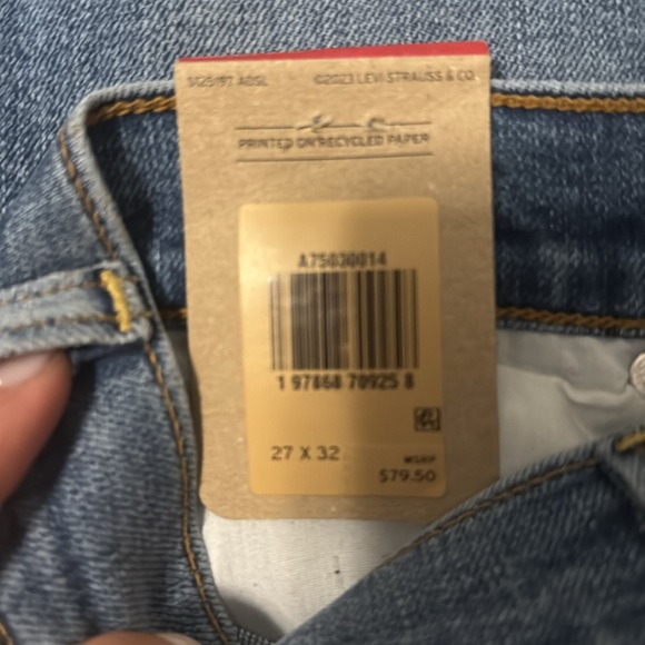 Levi’s Rib bell flare jeans Brand new w/tags 27 - Picture 3 of 5